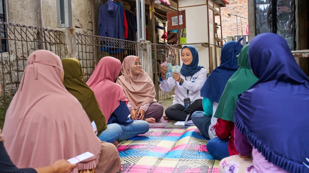 5 Tahun Holding UMi: Permudah Akses Pembiayaan, Jutaan Nasabah PNM Mekaar Naik Kelas