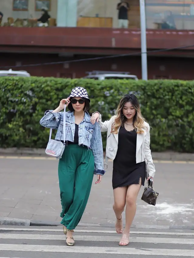7 Potret Gisel di Citayam Fashion Week, Tampil Keren dan Tuai Banyak Sorotan