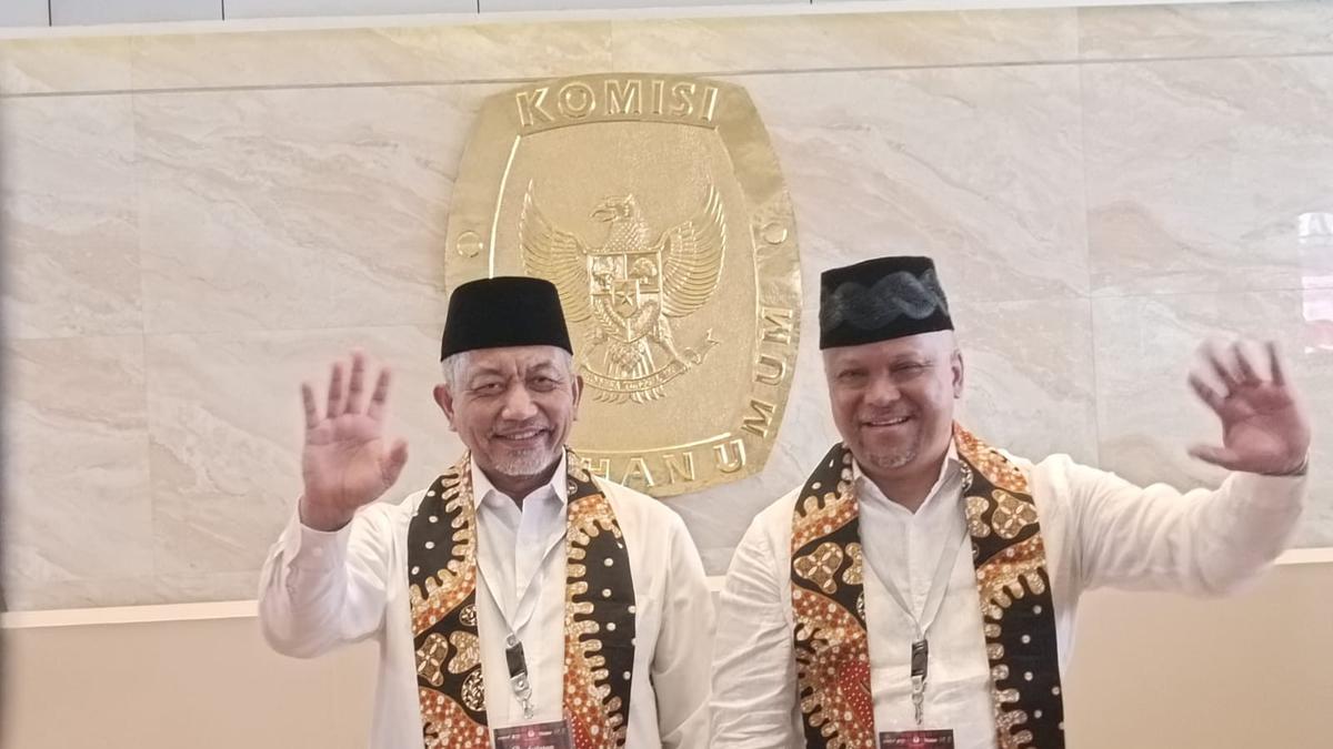 Siap Lawan Dedi-Erwan, Pasangan Ahmad Syaikhu dan Ilham Habibie Mantap Daftar ke KPU Berita Viral Hari Ini Kamis 19 September 2024