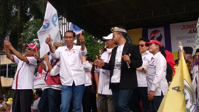 Jokowi Joget