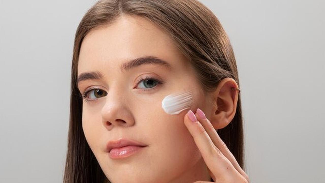 10 Kesalahan yang Sering Dilakukan Saat Memakai Sunscreen, Bikin Kulit Jadi Kusam