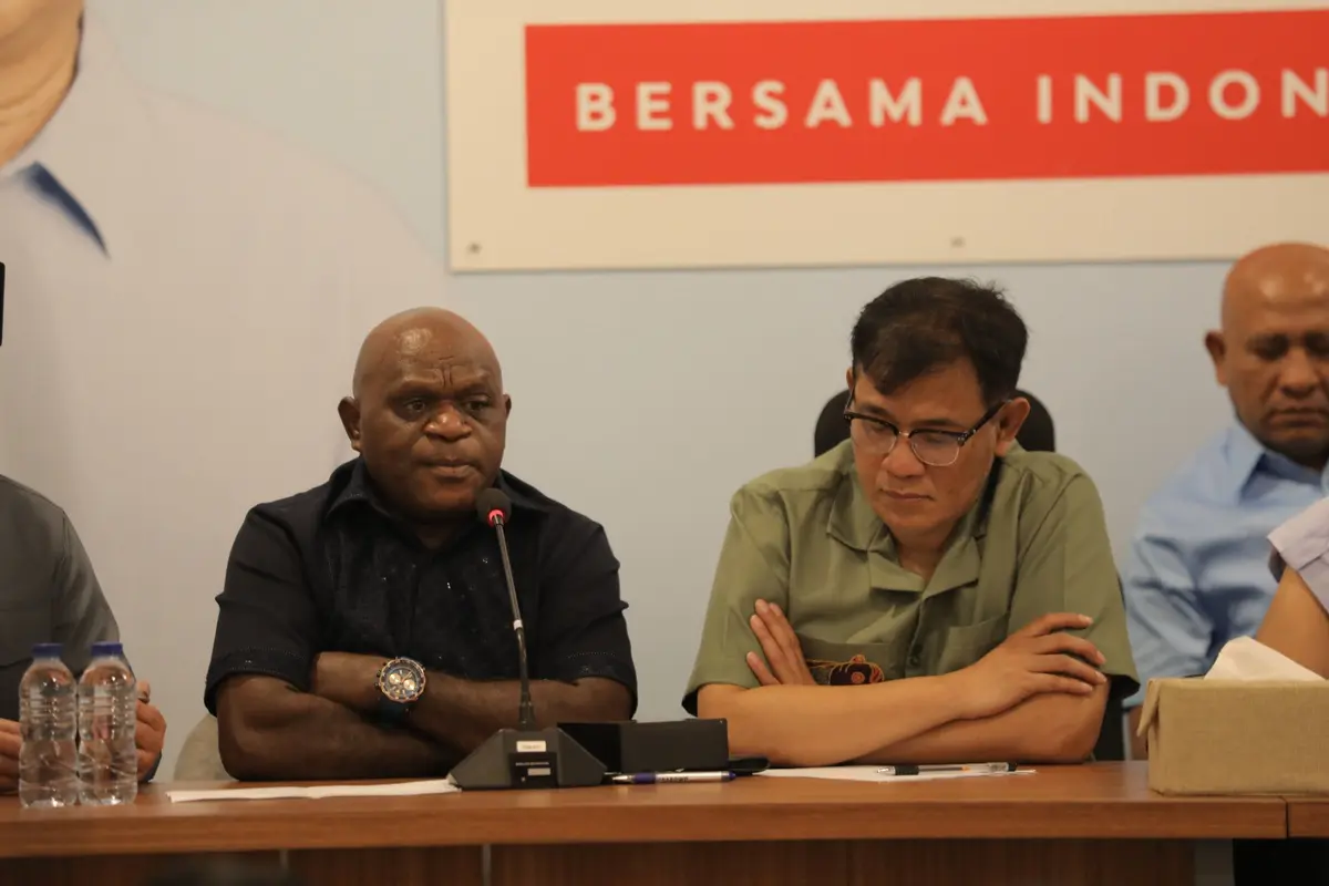 Salah satu aktivis 98 yang juga tergabung dalam TKN Prabowo-Gibran sebagai Anggota Dewan Pakar, Budiman Sudjatmiko (kanan). (Foto: Tim Prabowo-Gibran)