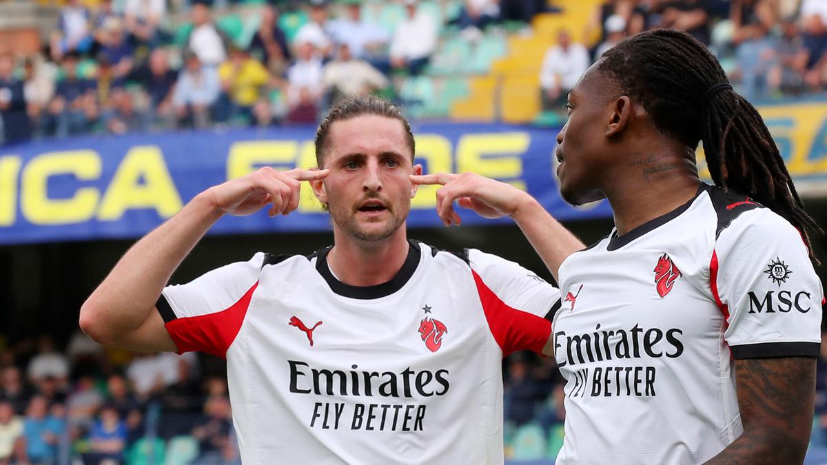 Kemenangan AC Milan Atas Verona Tidak Bikin Adrien Rabiot Puas: Terlalu Banyak Kesalahan!