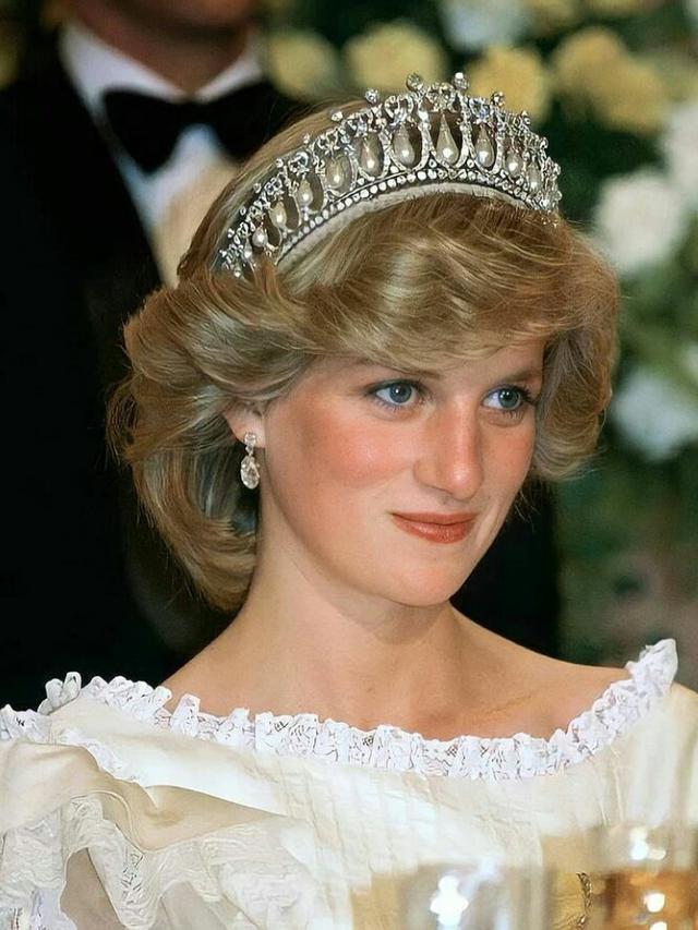 Kisah Dibalik Gaya Rambut Ikonik Putri Diana dan Alasan Tidak Pernah Memanjangkannya