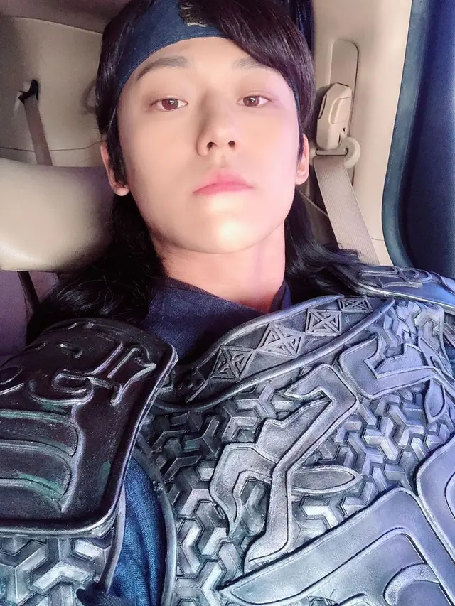 Lee Do Hyun bintangi serial Hotel Del Luna. [Foto: idh_sky]