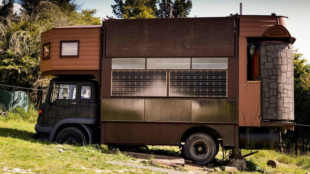 Kala Truk 'Disulap' jadi Rumah Berjalan