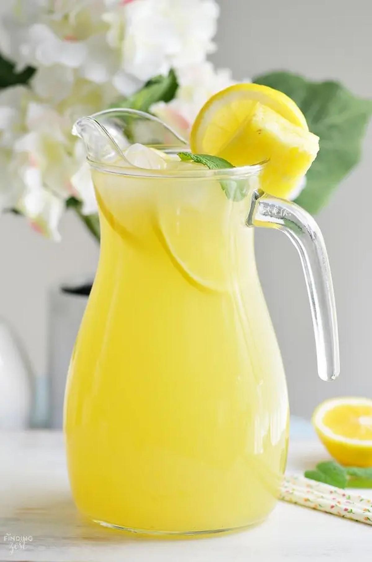 Cara Membuat Es Lemon Sederhana yang Ampuh Turunkan Kolesterol