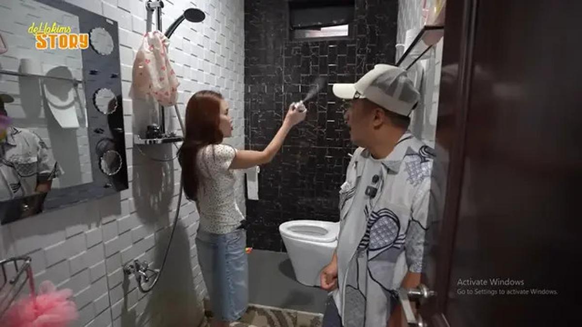 Potret Terbaru Kamar Mandi di Rumah Ayu Ting Ting, Dulu Punya Dua Kloset Berhadapan