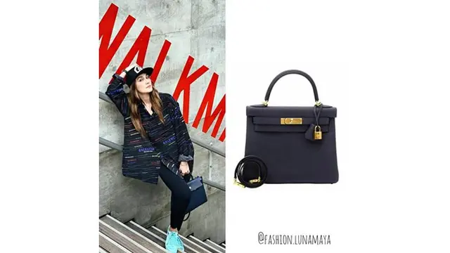 Luna Maya terlihat fashionable dengan baju dan tas yang senada. Harga tasnya sekitar Rp 300 juta.
