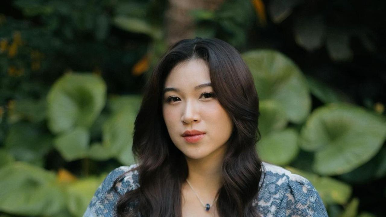 Potret Shani Eks JKT48 jadi Bridesmaid yang Mencuri Perhatian
