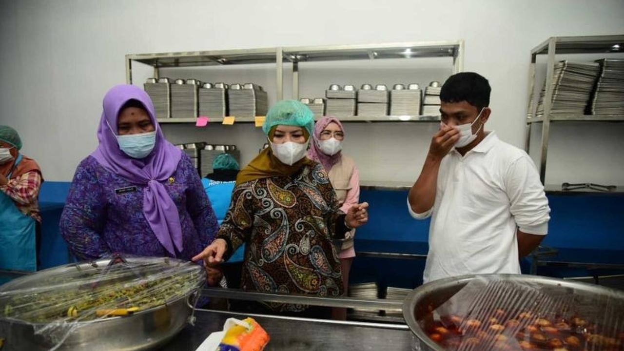 Wagub Idah Syahidah Tegaskan Sanksi Dapur MBG Gorontalo Jika Abaikan SOP