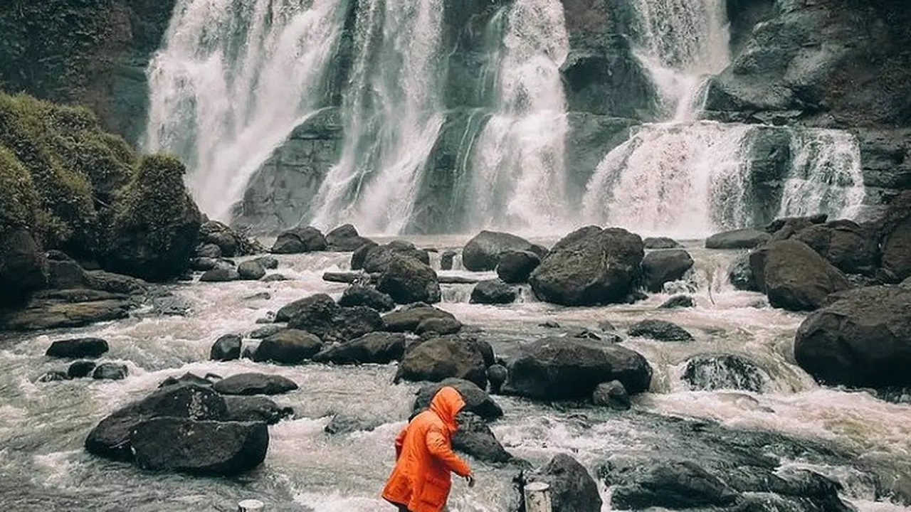 Pesona Indah Curug Malela, Wisata Tersembunyi di Kabupaten Bandung Barat