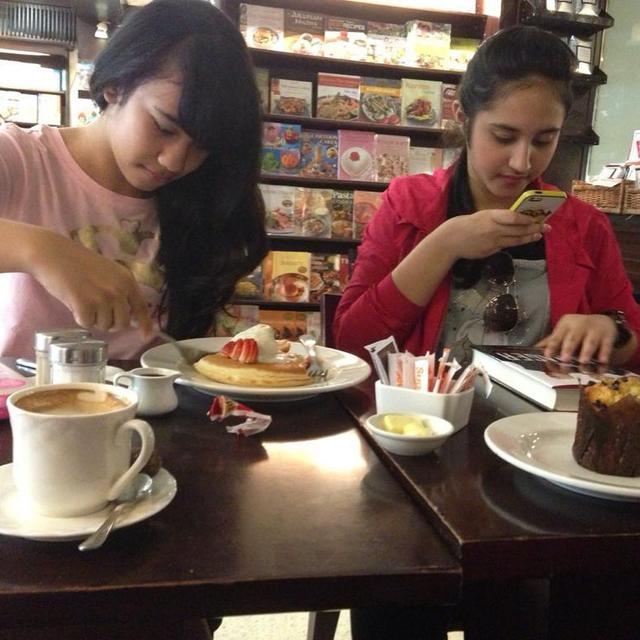 6 Potret Transformasi Tsamara Amany, Aktif Sejak Dulu hingga Jadi Politikus Muda