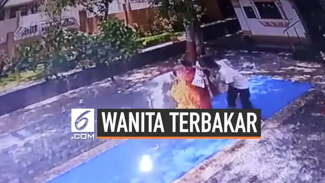 Peristiwa mengerikan terjadi di sebuah kuil di Kota Hubballi, India Selatan. Api membakar kain sari yang dikenakan seorang wanita hingga akhirnya api tersebut menjalar ke tubuhnya. Beruntung, wanita itu selamat meski mengalami luka bakar yang serius.