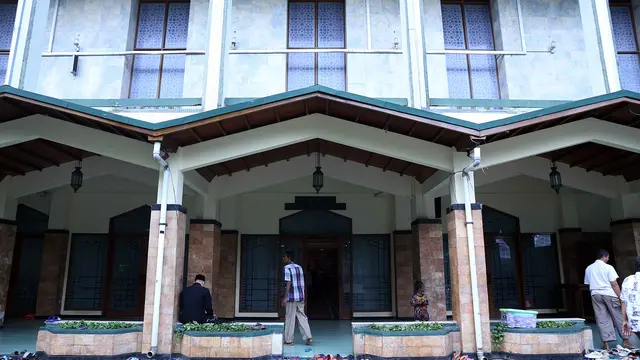 [Bintang] Masjid Sunda Kelapa