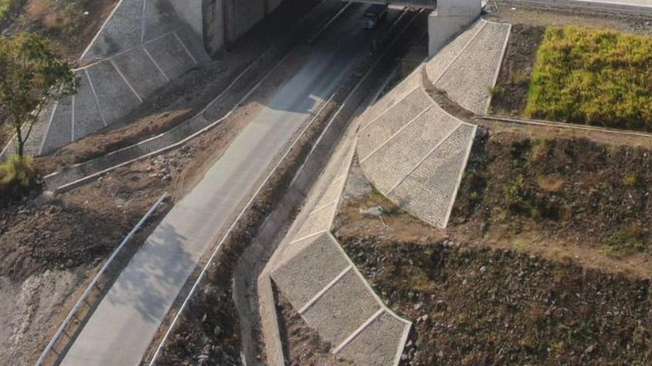 Dampak Gempa Sumedang, Terowongan Tol Cisumdawu Retak