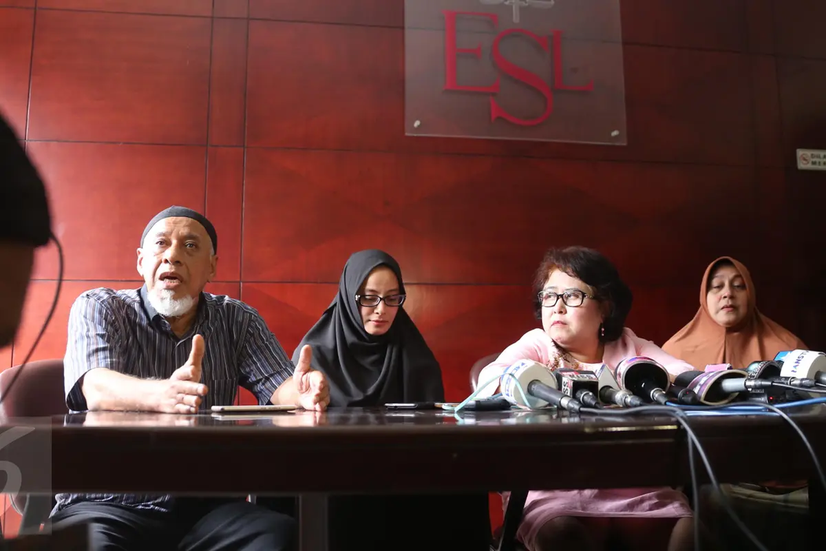 Istri Ustaz Alhabsyi