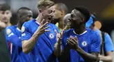 Pemain Chelsea, Liam Delap merayakan kemenangan bersama rekannya setelah laga Grup D Piala Dunia Antarklub 2025 melawan LAFC di Mercedes Benz Stadium, Atlanta, Amerika Serikat, Selasa (17/06/2025) WIB. (AP Photo/Brynn Anderson)