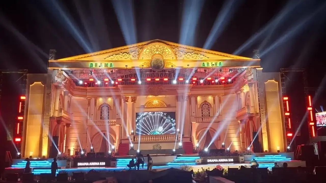 Pondok Pesantren Darul Amanah menyemarakkan peringatan Hari Santri 2025 dengan menggelar pagelaran seni akbar bertajuk “Grand Stand of History 635” di dalam kampus Darul Amanah. (Istimewa)