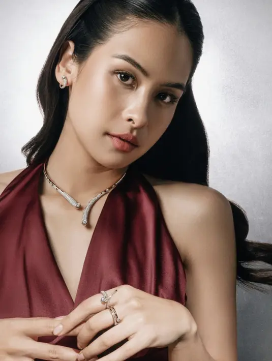 Bertajuk See The Light, Maudy Ayunda rilis koleksi perhiasan bersama Frank & Co.