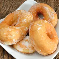 ilustrasi donat kentang/copyright by Vincenzo De Bernardo (Shutterstock)