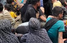 Ratusan Pengungsi Rohingya Terdampar di Pantai Laweung Pidie