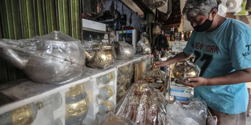 Penjualan Oleh-Oleh Haji di Pondok Gede Anjlok