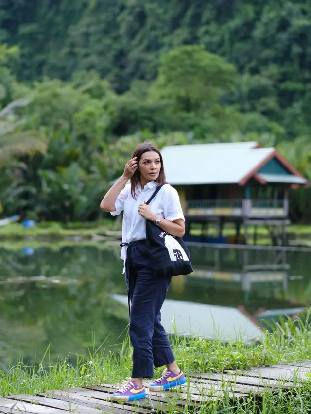 6 Momen Najwa Shihab saat Pulang Kampung, Gayanya Curi Perhatian