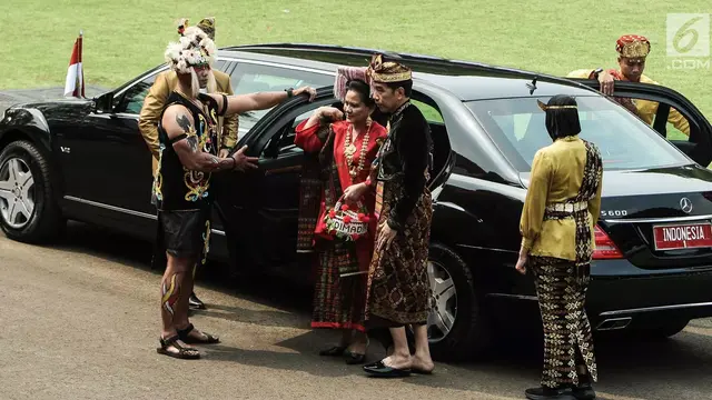 [Fimela] Upacara Bendera HUT RI-74