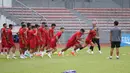 <p>Sejumlah pemain Timnas Indonesia saat menjalani sesi latihan di KLFA Stadium, Kuala Lumpur, Minggu (25/12/2022) jelang menghadapi Brunei Darussalam di Piala AFF 2022. (Bola.com/Zulfirdaus Harahap)</p>