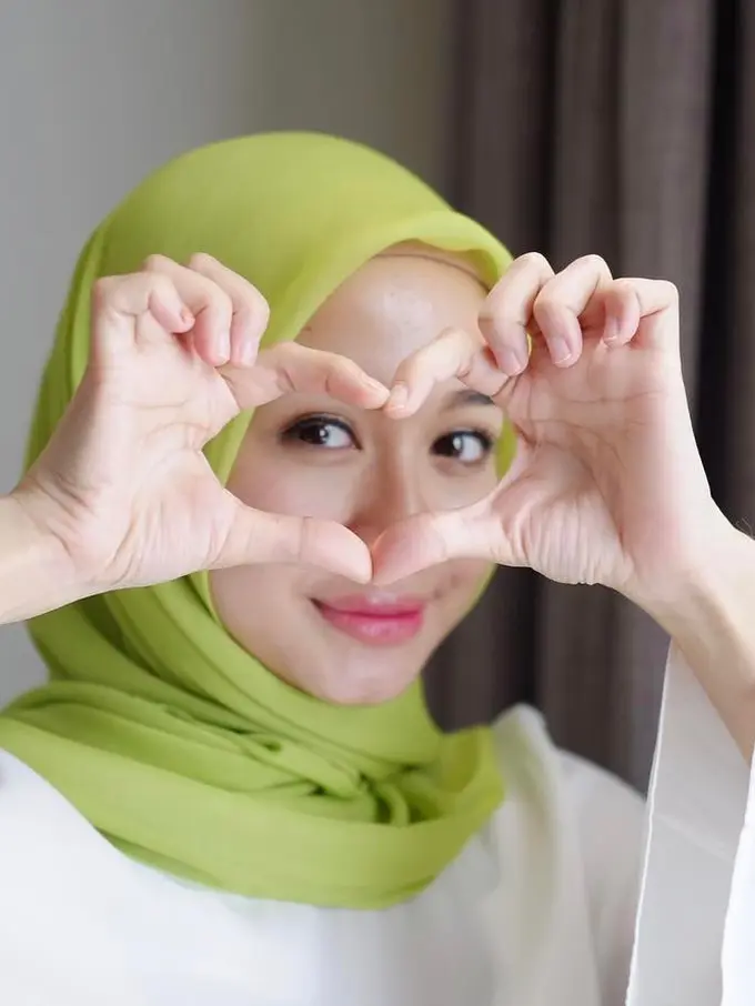 [Bintang] Laudya Cynthia Bella