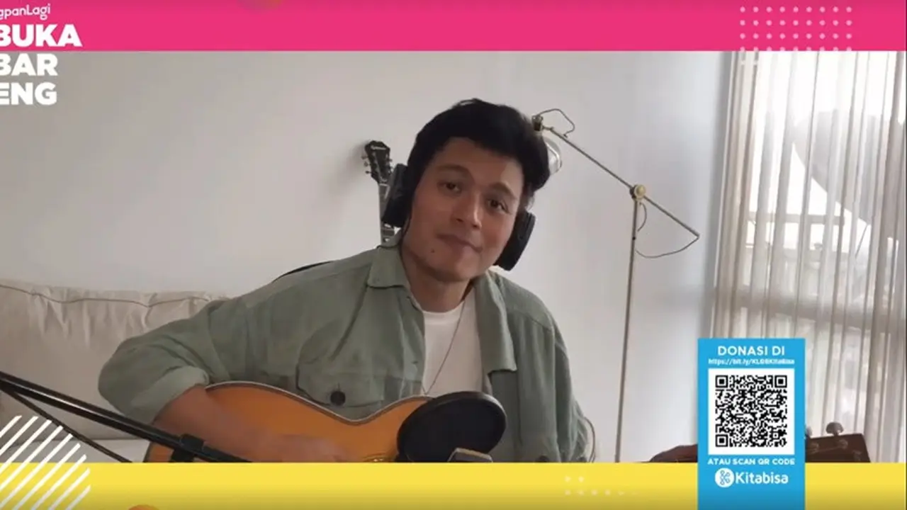 Buka Bareng Kapanlagi Youniverse bersama Rendy Pandugo. (foto via Kapanlagi.com)