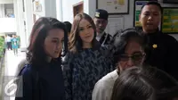Muncul Nama Perempuan di Sidang, Selingkuhan Suami Cathy Sharon?