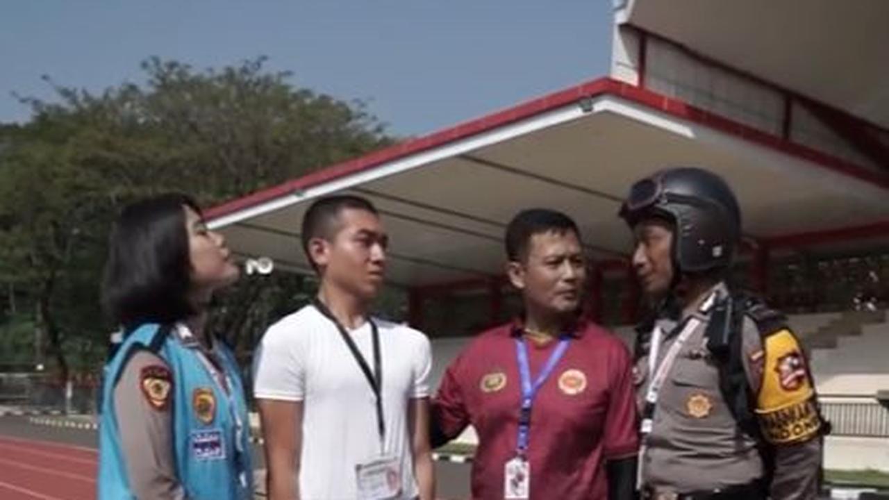 Dapat Nasihat dari Pelatih<br>
