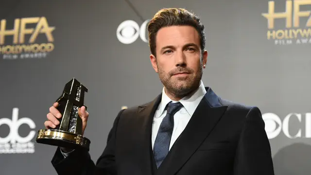 Ben Affleck Beberkan Adegan Bugilnya di Atas Podium