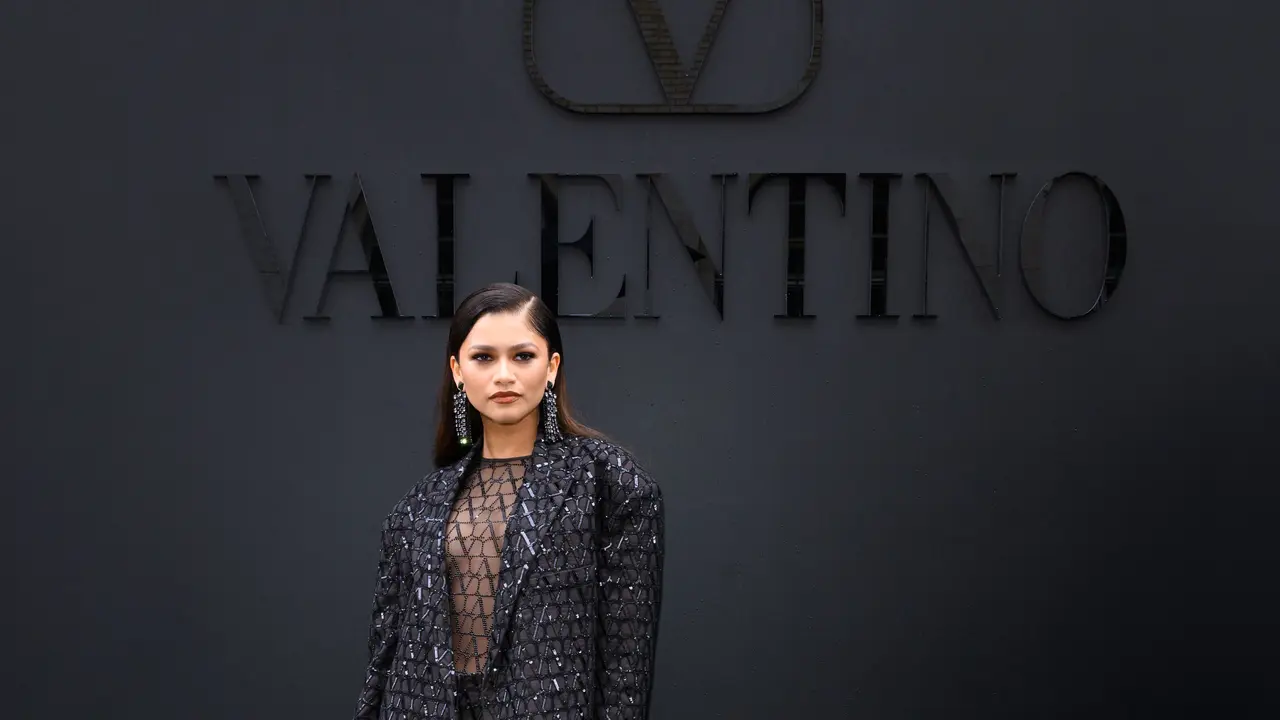 Unboxing Koleksi Valentino di Paris Fashion Week yang Bertabur Bintang, Mulai dari Zendaya, Naomi Campbell, hingga Brooklyn Beckham