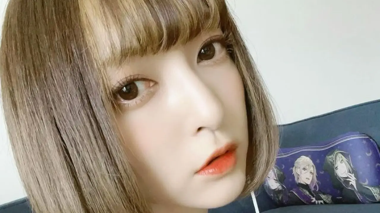 Aktris dan penyanyi Sayaka Kanda meninggal dunia.