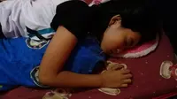 Siti Raisa Miranda alias Echa, remaja putri asal Banjarmasin, Kalimantan Selatan, tertidur pulas sejak 10 Oktober 2017, sehingga membuat keluarganya khawatir. (Foto: Istimewa/Facebook/akun Moel Ya Lo Ve)