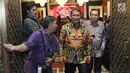 Menteri Komunikasi dan Informatika, Rudiantara seusai menghadiri perayaan  ulang tahun pendiri PT Mustika Ratu Tbk, Mooryati Soedibyo yang ke 90 di kawasan Gatot Subroto, Jakarta, Jumat (5/1). (Liputan6.com/Herman Zakharia)
