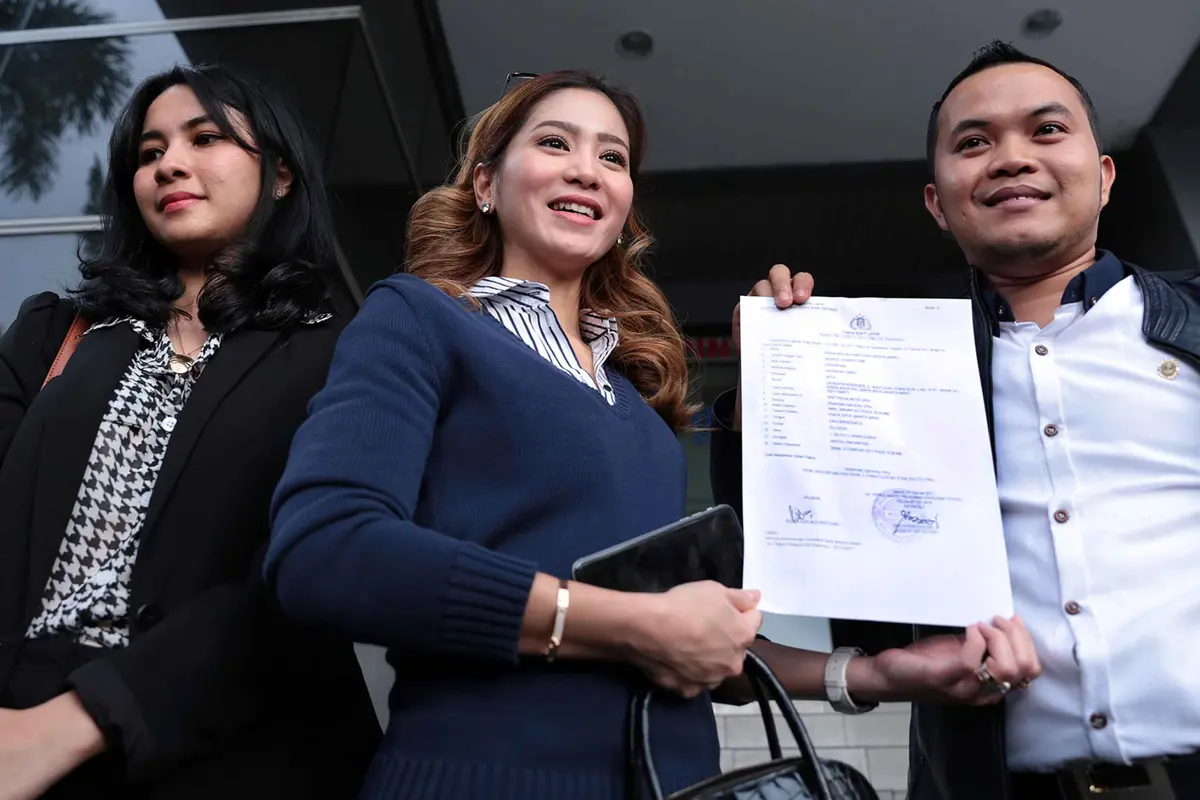 [Bintang] Bunga Zainal