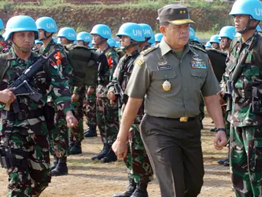 Citizen6, Bogor: Asops Panglima TNI menyampaikan harapannya kepada para prajurit untuk melaksanakan latihan dengan penuh rasa tanggung jawab, dan disiplin yang tinggi sebagai personel Satgas Yonmek dalam misi PBB. (Pengirim: Badarudin Bakri).