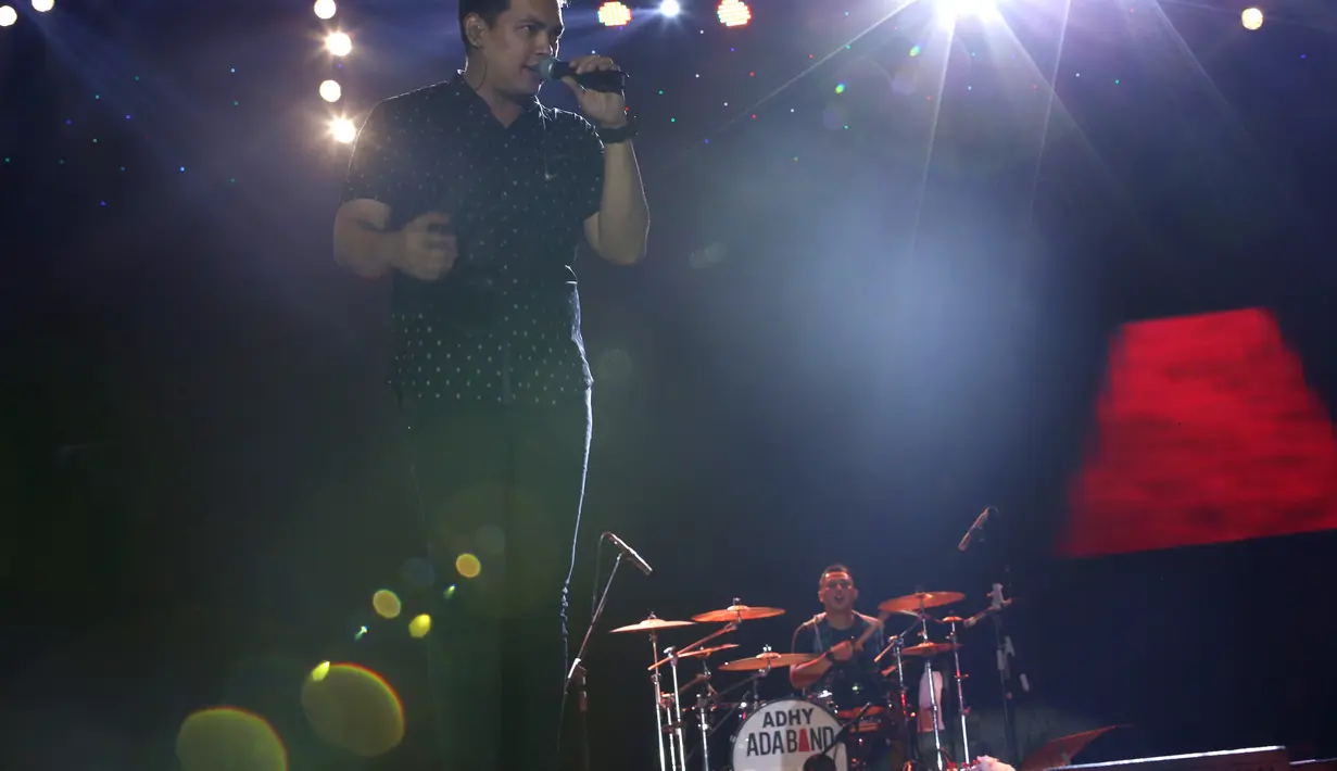 Donni Ada Band tampil maksimal. (Foto: Galih W. Satria/Bintang.com)