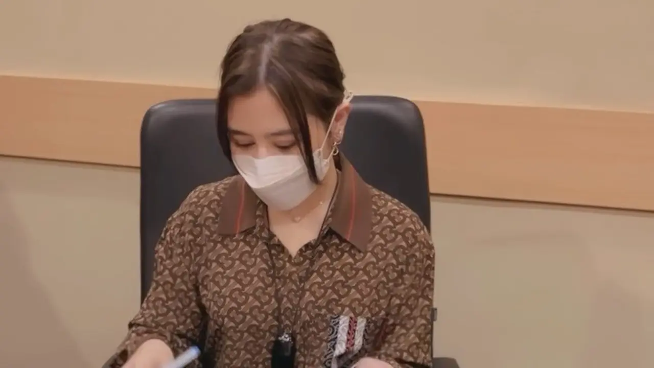Prilly Latuconsina
