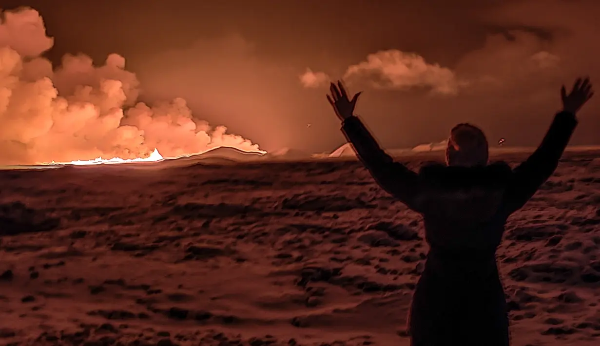Khawatir akan terjadinya letusan signifikan di Semenanjung Reykjanes, pihak berwenang telah mengevakuasi hampir 4.000 penduduk Kota Grindavik pada November setelah daerah tersebut dilanda lebih dari 1.000 gempa dalam 24 jam. (Kristin Elisabet Gunnarsdottir / AFP)
