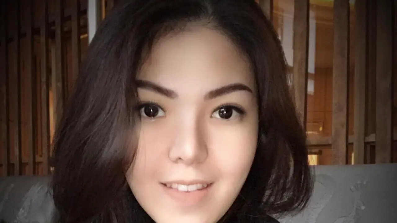 [Bintang] Tina Toon