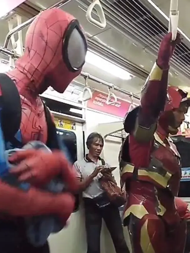 6 Potret Spider-Man Jika Tinggal di Indonesia Ini Bikin Ngakak
