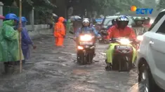 Waspada. BMKG memprediksi hari ini Jakarta diguyur hujan dengan intensitas sedang.