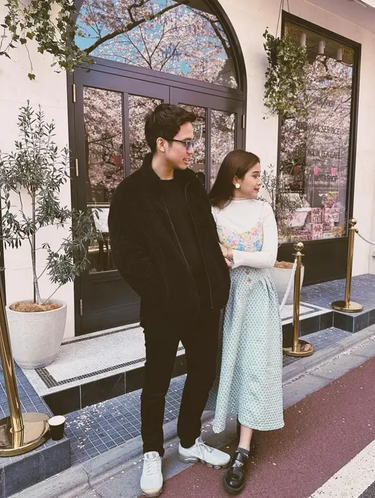 Brisia Jodi pun tak segan mengunggah foto mesra di beberapa momen. [Instagram/brisiajodie96]