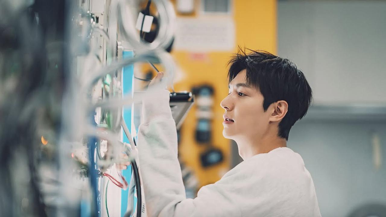 Review Drama 'WHEN THE STARS GOSSIP', Lee Min Ho Tak Lagi Jadi Orang Kaya