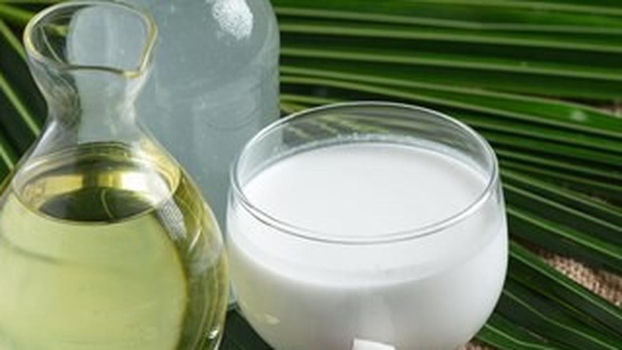 Cara Mencegah Rambut Beruban, Efektif dengan Minyak Kelapa